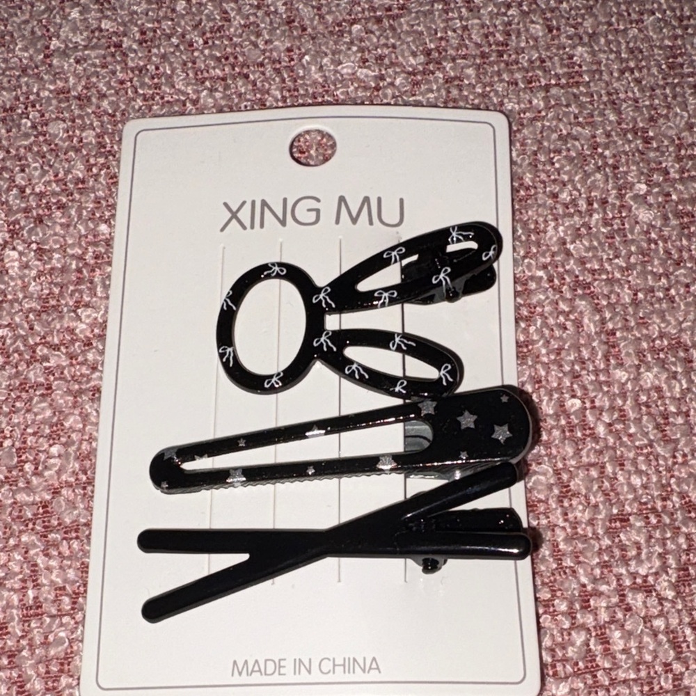 Black Hair Clips Set